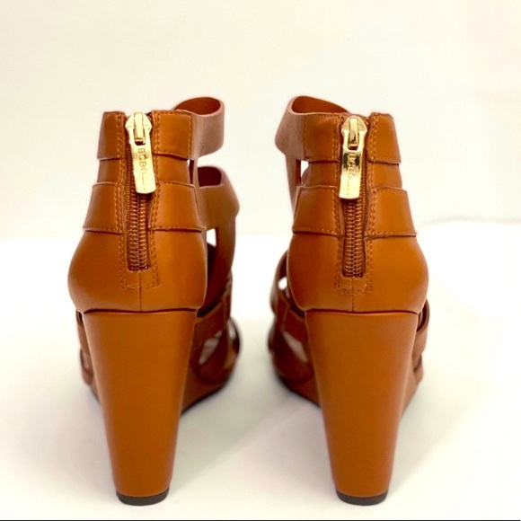Cognac Brown BCBGeneration Maya Wedge Sandal Sz 7 - Picture 4 of 4